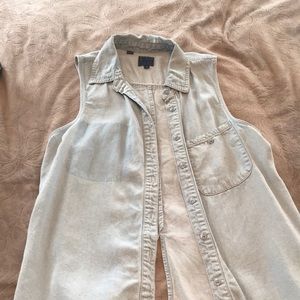 Guess Chambray Button Down Size Small